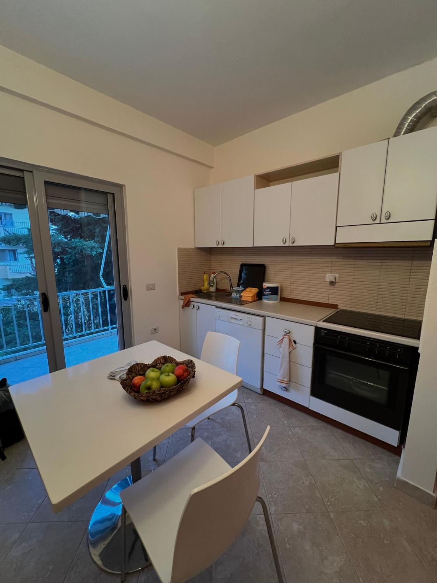 Apartament Cozy With Balcony *